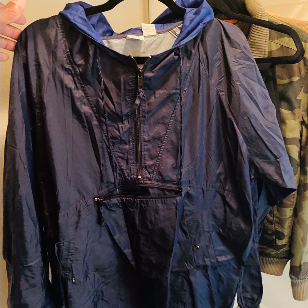 Gap Windbreaker Pullover - image 1